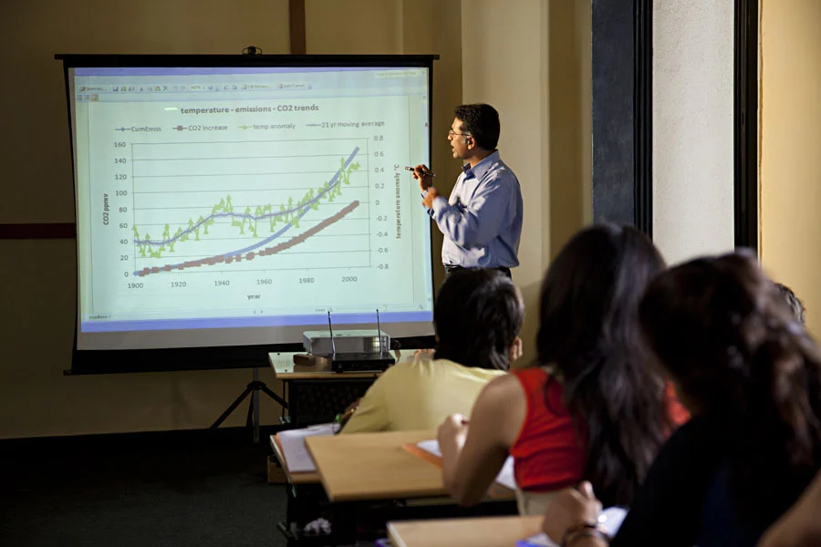 best-digital-marketing-institute-teaching